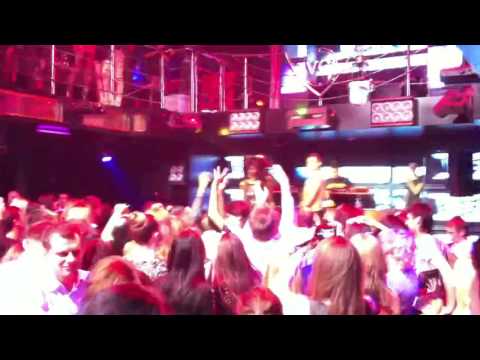 Sandy Chambers - Hit My Heart (Live in 2011 Russia)