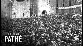 Irish Catholic Ceremony At Castle / Cashel Of The Kings (1910-1919)