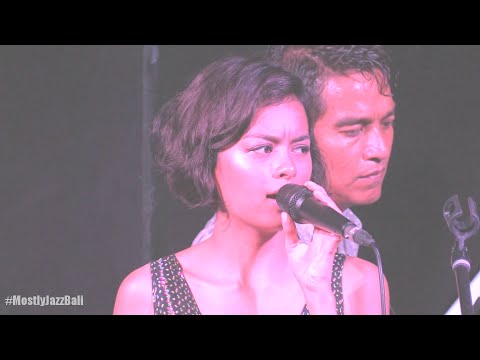 Indra Lesmana Keytar Trio ft. Eva Celia - Reason @ Mostly Jazz in Bali 10/01/2016 [HD]