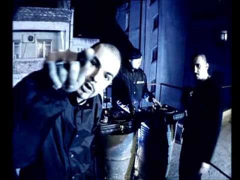 Video thumbnail for Ο Έλληνας που έχεις Συνηθίσει (O Ellinas Poy Eheis Synithisei)