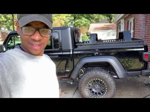 Jeep Gladiator gets a JKS 3.5" Lift Kit installed.