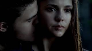 Stefan ve Elena Ormanda Sevişme - Vampir Günlük