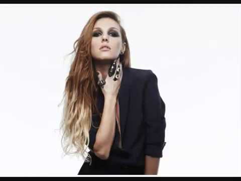 YouTube        - Egoista (CD RIP - Xwris Spot)  Tamta ft. Isaias Matiampa (HQ - New Song 2010).mp4