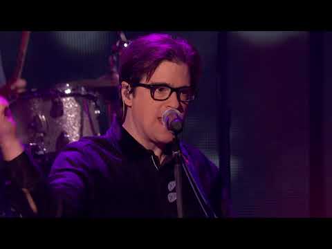 Weezer - Can't Knock The Hustle (Live from Dick Clark's New Year's Rockin' Eve)