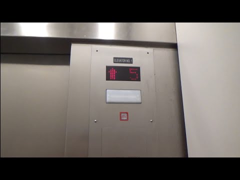 Montgomery Traction Elevator @ One Corporate Center I - Edina, MN