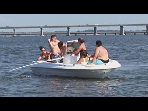 Video catches boaters brawling in Maryland