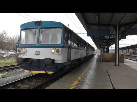 ČD 809.249-6 + 809.534-1 - Os 26804 - Most - 3.12.2022