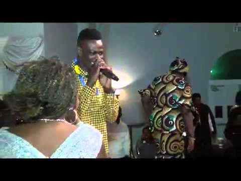 Amac Don - DHONG CHIIR KOMBO  performimg Live in OMAHA NEBRASKA US  (PART 1)