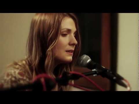 Alev Lenz - Memphis (Live At The Premises)