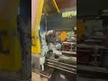 Riproduci video
