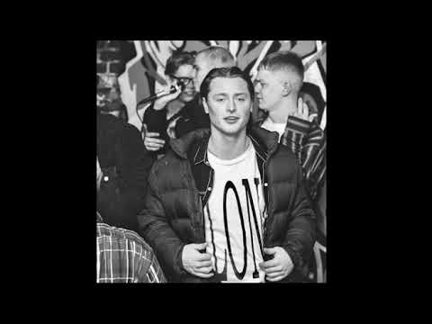 SÆNDY - PAPIRKUTT FT. GUCCI T