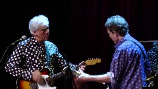 Robyn Hitchcock - Madonna Of The Wasps (eTown webisode #1020)