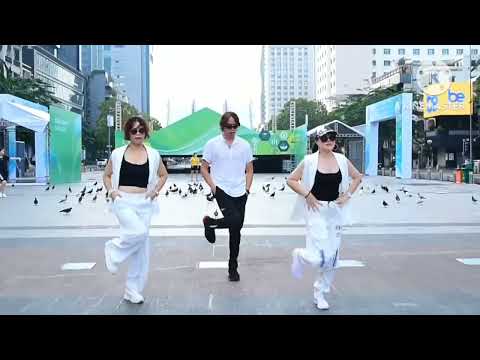 Nghi Ngờ phiên bản 1+2 tại phố đi bộ Nguyễn Huệ Sài Gòn/ Team SG - HN kết nối yêu thương.