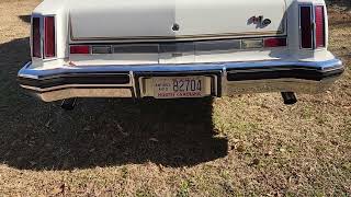1975 Oldsmobile Cutlass Hurst/Olds W-25 Idling