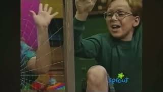Barney &amp; Friends - Itsy Bitsy Spider (At Home With Animals)