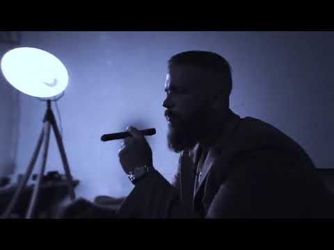 Kollegah besiegt Antifa :O | American reacts to Zigarrenpausenbars zum runterkommen {ASMR}