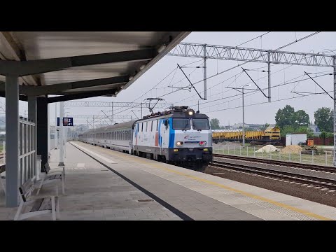 EP09-018 + IC LWÓW EXPRESS z Przemyśla Gł. do Wrocławia Gł., mija stację Rzeszów Zachodni 09.06.2022