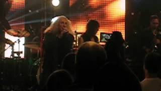 Dee Does Broadway, Life is a Cabaret