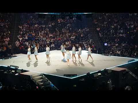 [KCON LA 2018] Glass Shoes - Fromis_9 Fancam