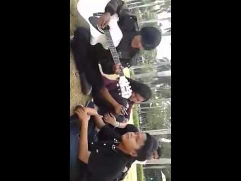 Ibu Tiri ~Laoneis Band (cover)