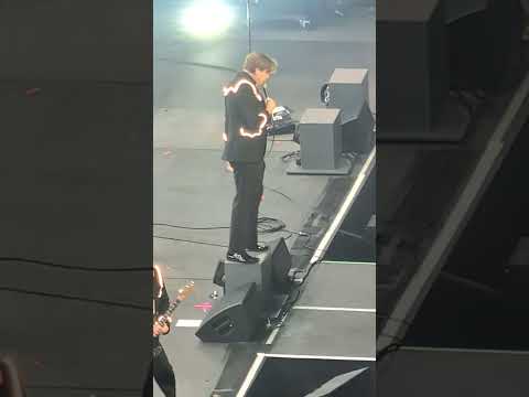 The Hives Stockholm Avicii Arena 251206 - Enough Is Enough 