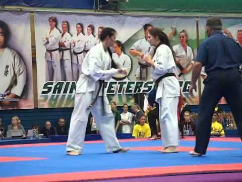Kyokushin Karate. Semi-final. over 65 kg. Zasorina vs Ivanova (red) / Чемпионат России по каратэ
