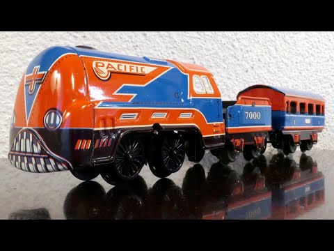 Beckh (Germany) Streamlined Tinplate Clockwork Toy Train set for the Rare 28 mm Gauge