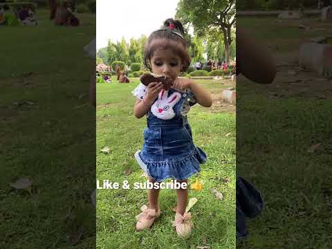 Riddhi & Siddhi #Riddhi eating ice-cream #siddhi#Riddhi# ytshorts.