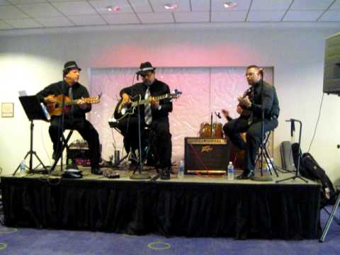 Promotional video thumbnail 5 for Trio Los Claveles