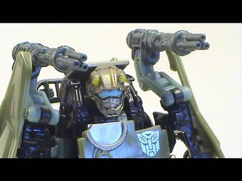Video review of Transformers Revenge of the Fallen; Dune Runner