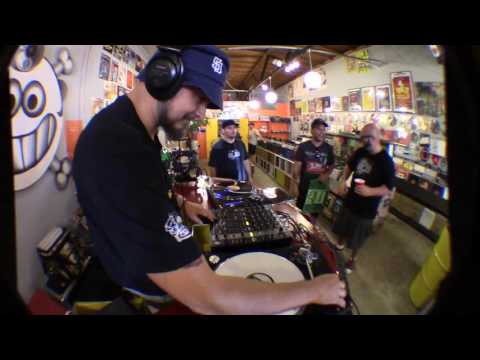 Open decks/round robins at Dr. Freecloud's