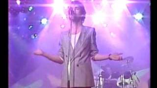 SAGA - What Do I Know - LIVE