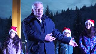 В Смолян грейна елхата, Дядо Коледа раздаде подаръци на децата