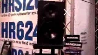 Video thumbnail for Mackie HR624 by JamnettVideos