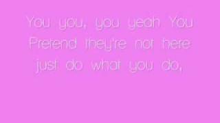 Aggro Santos ft Kimberly Wyatt - Candy, Lyrics on Screen