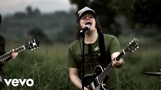 Fall Out Boy - I’m Like A Lawyer With The Way I’m Always Trying To Get You Off (Me & You)
