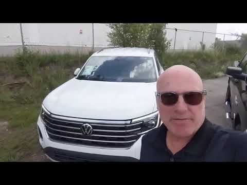 2025 Volkswagen Atlas Comfortline 2.0 TSI 4MOTION in Pure White for sale at Kitchener Chrysler Dodge Jeep Ram in Kitchener, ON