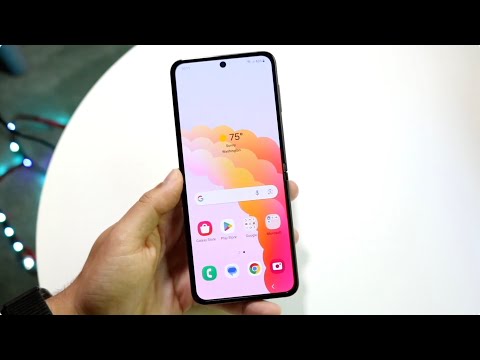 Samsung Galaxy Z Flip 5 In 2025! (Still Worth Buying?) (Review)