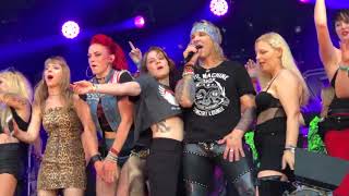 Steel Panther - Crazy Train and 17 Girls in a Row; live! (2019)