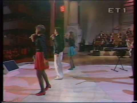 EUROVISION 1991 - TURKEY - İzel Çeliköz, Can Uğurluer & Reyhan Karaça - İki Dakika