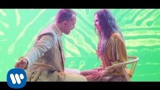 Miguel Bosé & Malú - Linda (videoclip oficial)