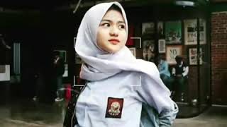 Download lagu story wa cewek cantik mp3