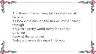 Connie Smith - It&#39;s Such a Pretty World Today Lyrics