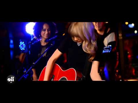 Taylor Swift Private Concert - You Belong With Me Live