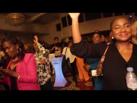 singer j live!! in London 🇬🇧 #worldsingerj