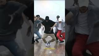 Literalmente,qualquer música pode combinar com o BTS! 🤣🤣🤣