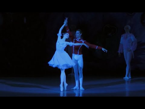 Clara and the prince　"Nutcracer" Act.2, Ukraine Ballet- Muromtseva 2/14