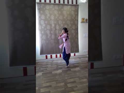 Jatt d queen mashup .... performace by beautiful  punjabi girl