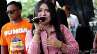Download lagu HANYA SEGENGGAM SETIA cover & lirik Rahmat (official live music) mp3