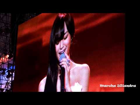 [FANCAM] 130309 Eru & Hyorin 'Sistar' - Kemesraan @ KBS Music Bank in Jakarta